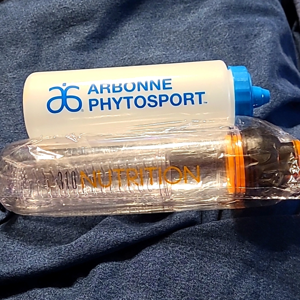 310 Nutrition & Arbonne water bottles